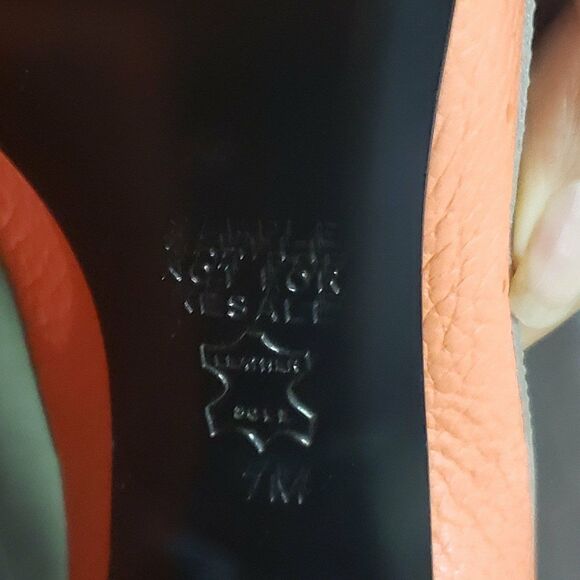 Tory Burch peach/black/gold SAMPLE pump 4.25 "heel" Never worn Size 7 - Picture 6 of 8